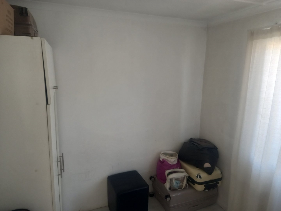 3 Bedroom Property for Sale in Mandela Park Western Cape